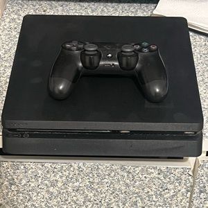 PS4 Slim